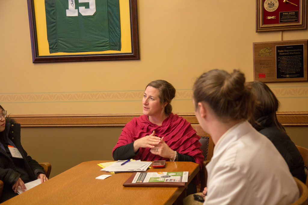 20180208-IMG_3670 Legislator speaking to pharmacy students
