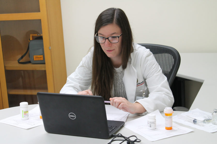 2019-Telepharmacy-Lab-20 A PharmD student completing the telepharmacy simulation.