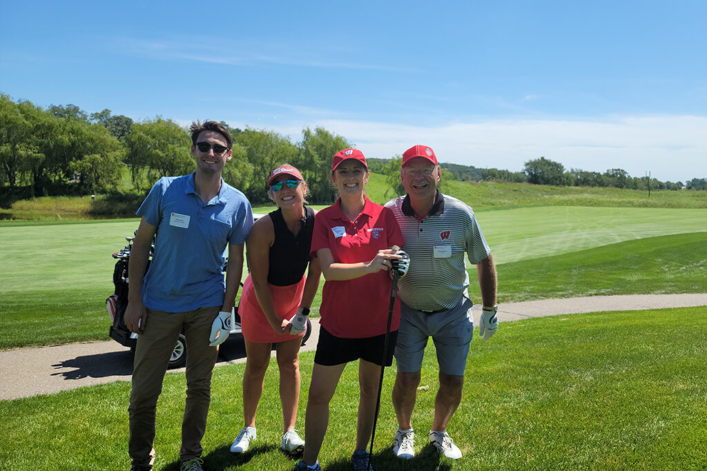 20210813_130817 Pharm Alumni together in golf gear