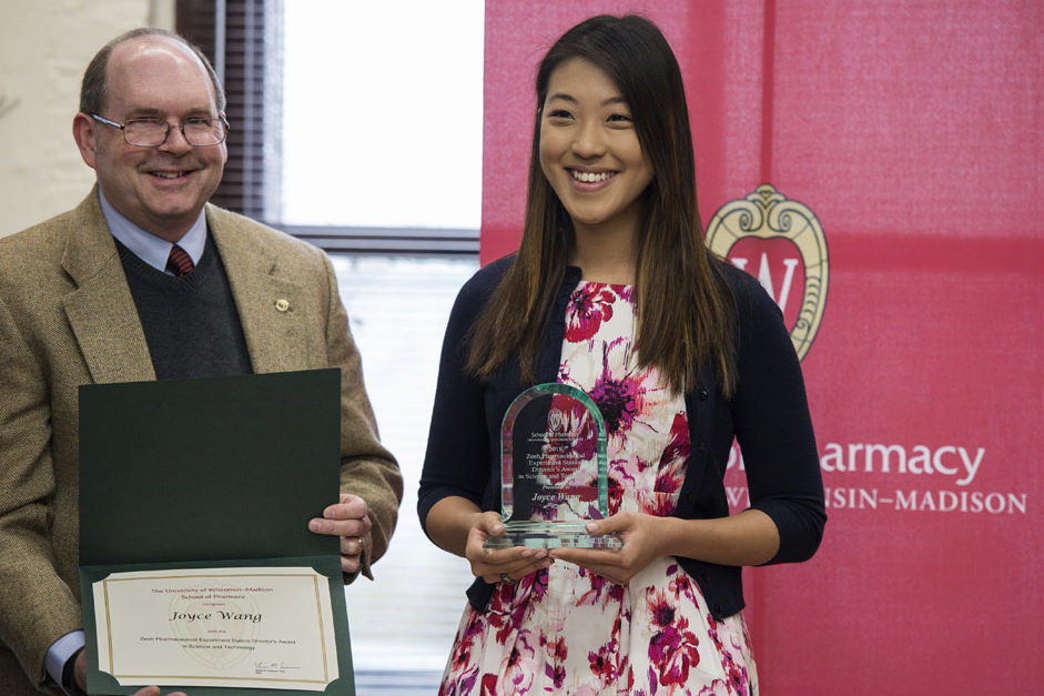 Graduation Awards Celebration_May 2018_PLN3558_1 Ed Elder with Joyce Wang holding her award