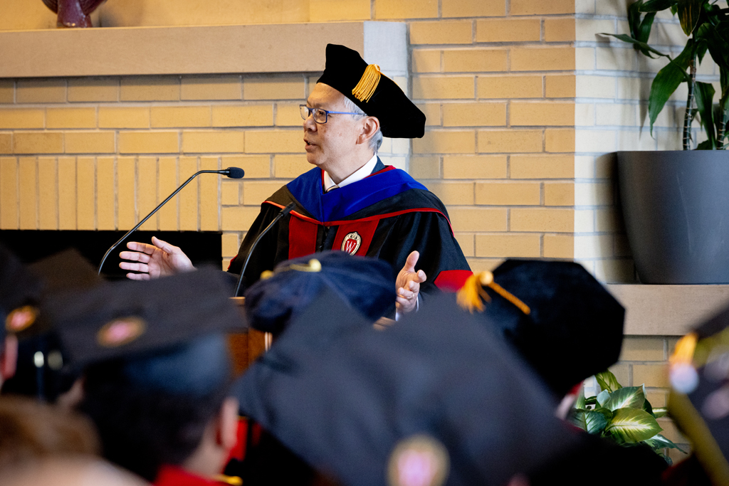Pharmacy_Graduation_2024_029 Roger Tung speaks at the podium