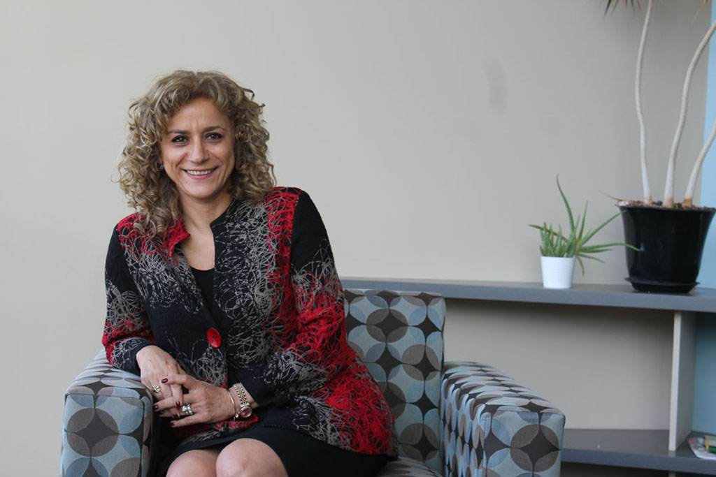 portrait of Azita Saleki-Gerhardt (BS ’88, MS ’91, PhD ’93)