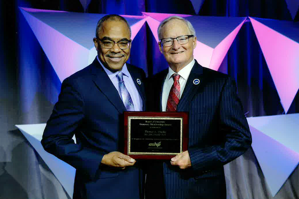 Tom Thielke accepting his ASHP Directors Award.