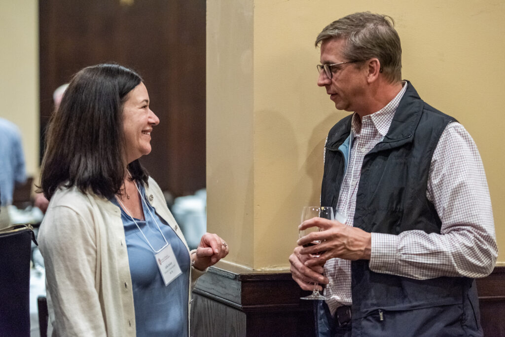 UW-Pharm-Maggianos_20220426_DSC_8413_004 Alumni speaking together