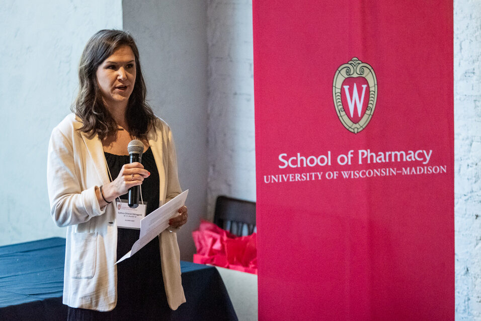 UWPharm-Coopers_2022_DSC_1795_090 Guest speaker at alumni event at Cooper's Tavern