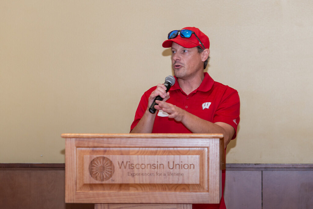 UWPharm-Tailgate_09172022_062 PAA President Jason Lau speaks at the podium.