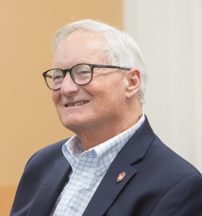 portrait of Tom Thielke