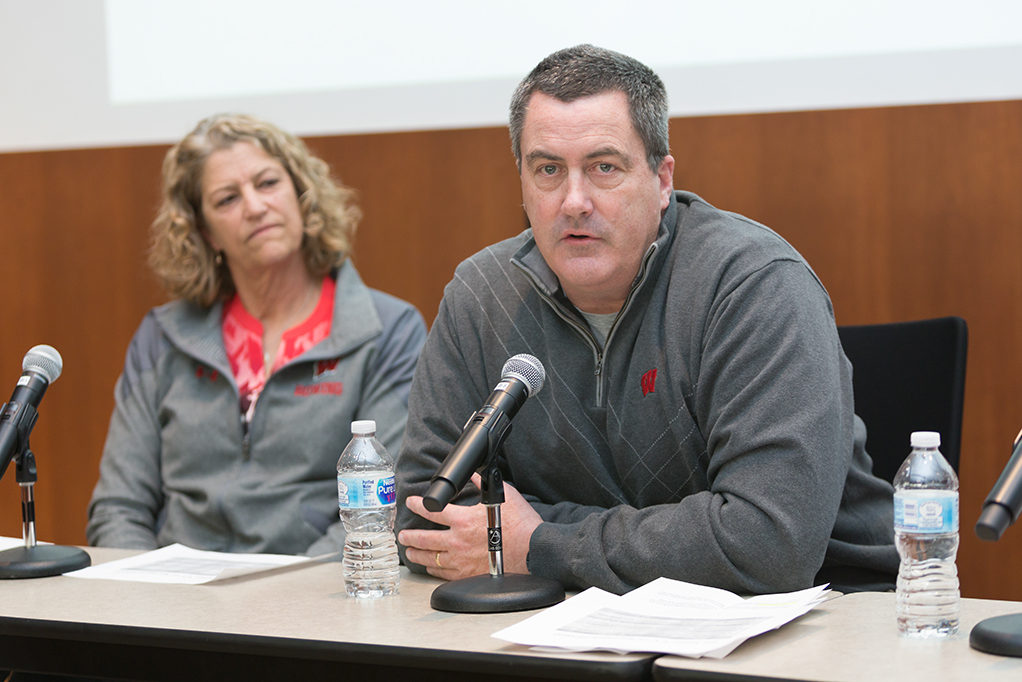 phar040918_008 Bebe Bryans and Paul Chryst speaking on panel