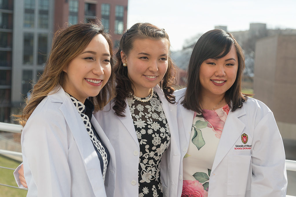 phar042218_049 UW School of Pharmacy White Coat Ceremony 2018