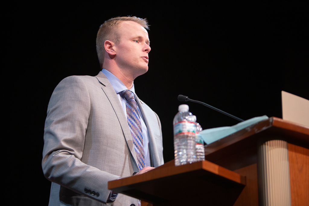 phar051019_136 Nathaniel Smith, President of Pharmacy Alumni Association, delivers his welcome speech on the ceremony.