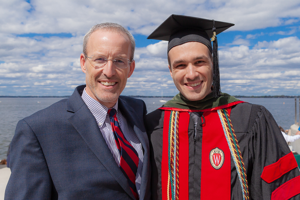 phar051019_151 A student pharmacist with Professor David Mott.