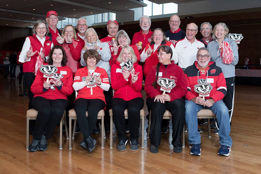 School of Pharmacy Alumni Tailgate Party 2023 Group photo at Alumni tailgate party