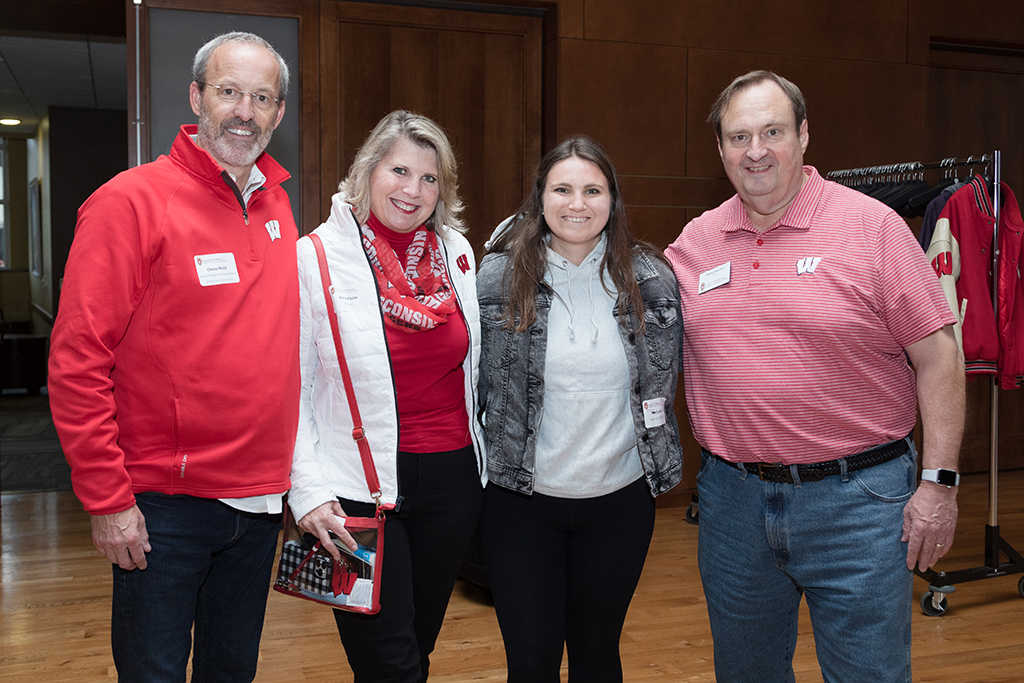 School of Pharmacy Alumni Tailgate Party 2023 Dean Swanson and Dave Mott with event attendees