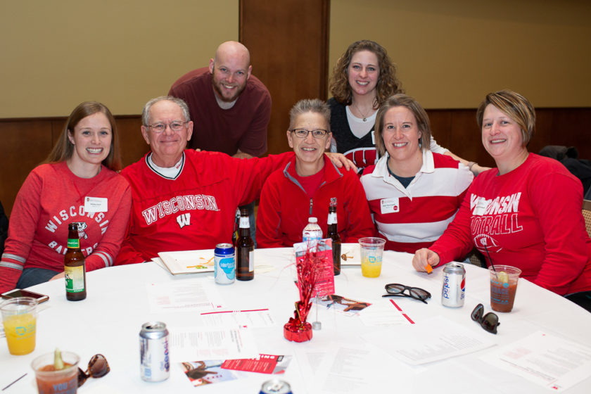 phar110919_003 Alumni at the 2019 Tailgate